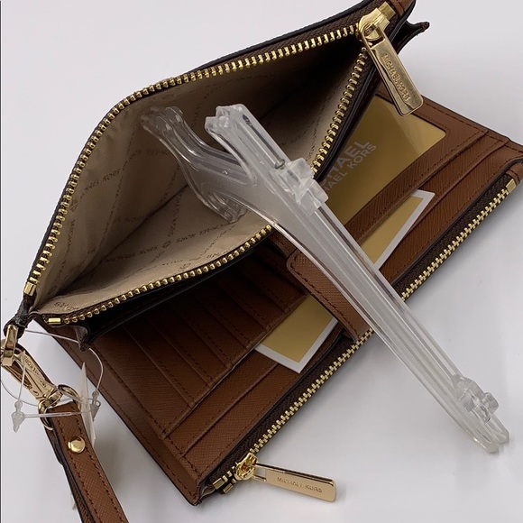 Michael Kors Jet Set Travel Double Zip Wristlet - Picture 6 of 16